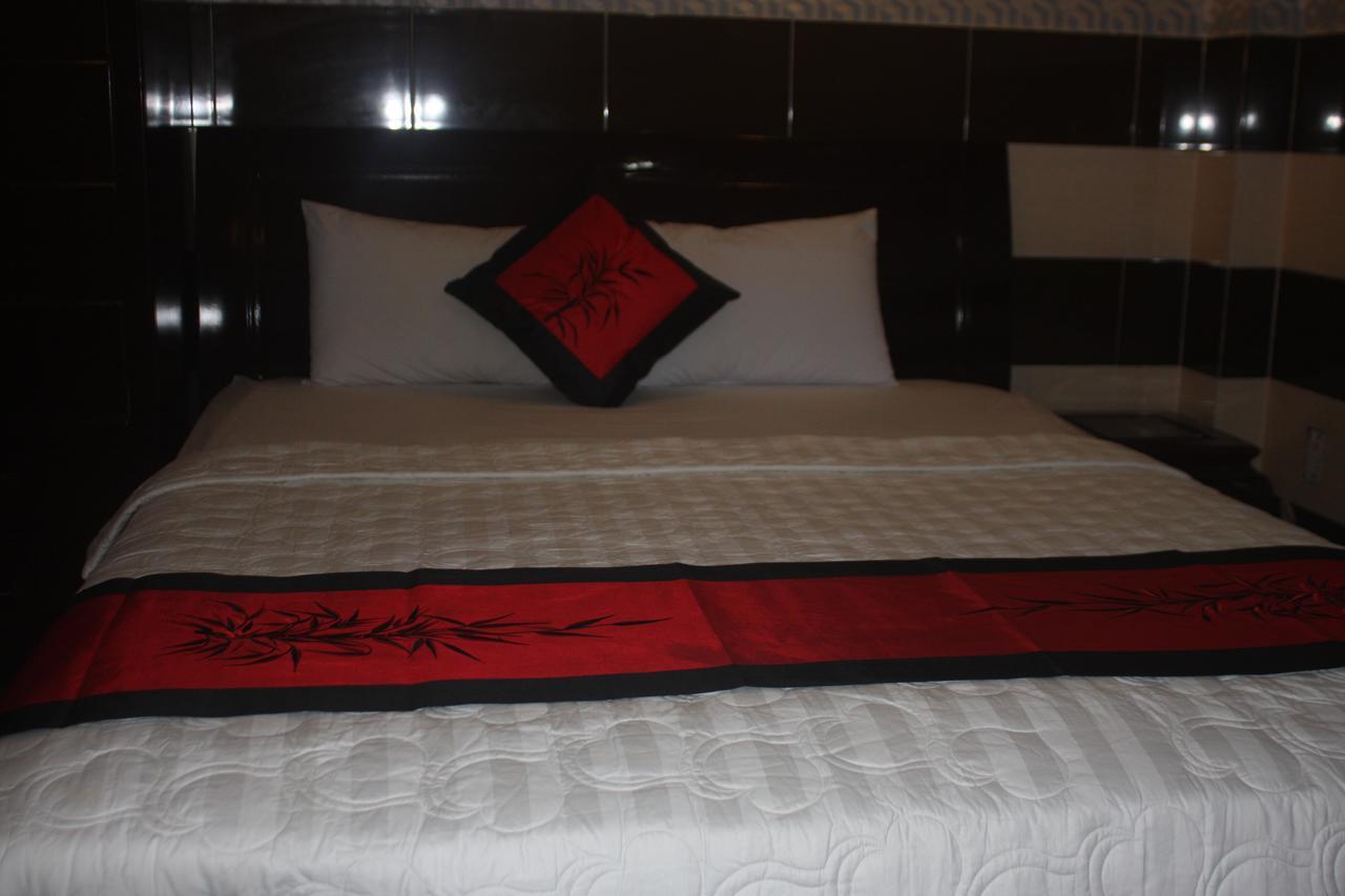 Binh Dung Hotel Ho Chi Minh City Bagian luar foto