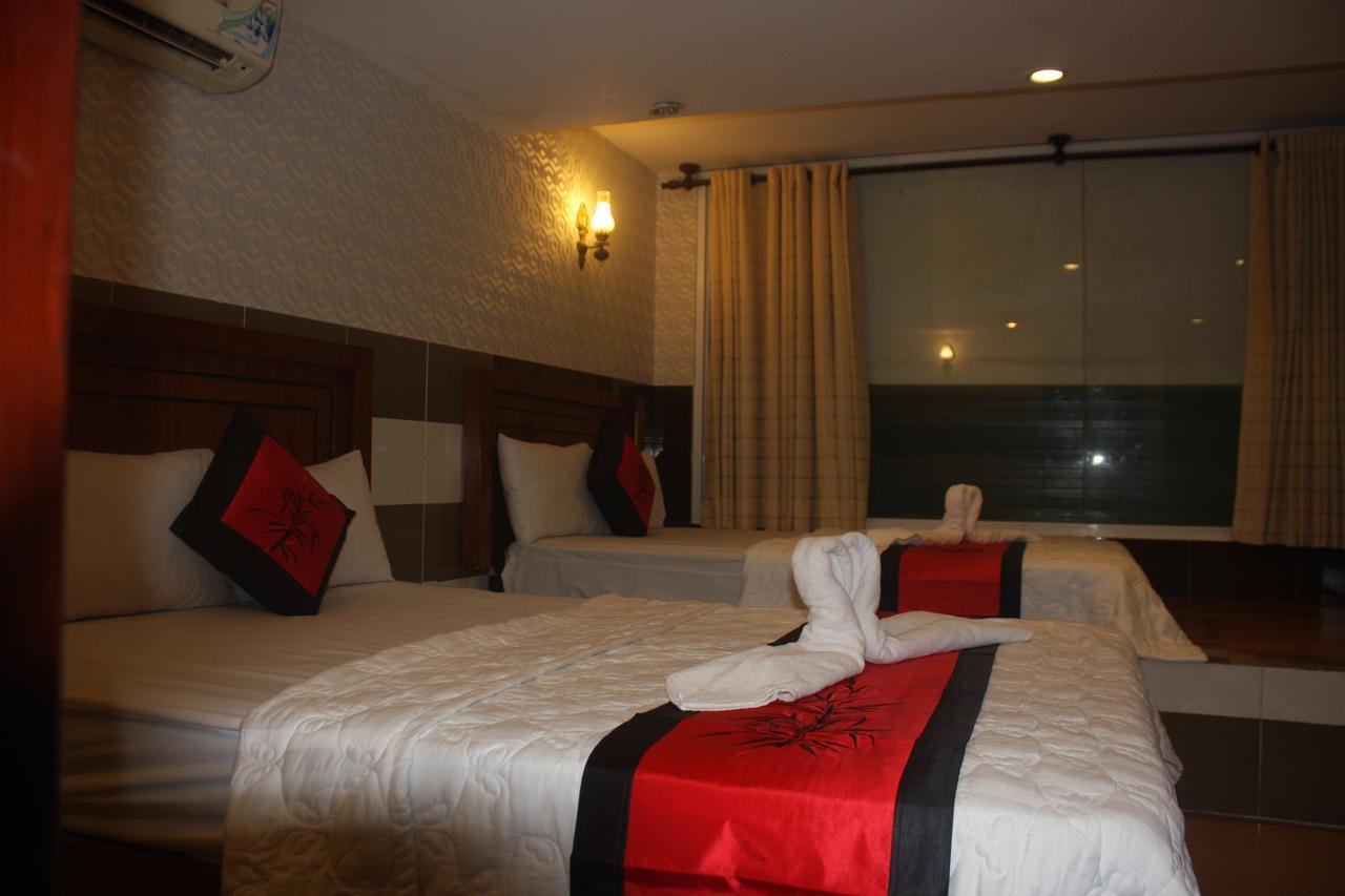 Binh Dung Hotel Ho Chi Minh City Bagian luar foto